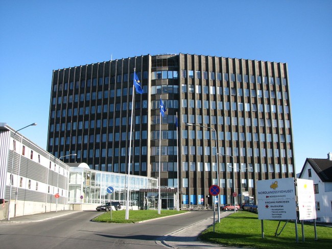 1280px-Nordlandssykehuset_Bodø_sentrum.jpg