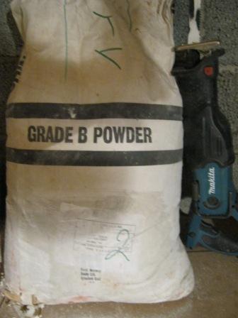 Maasälpää ( soome keeles), sellega paksendan õlisid siin.