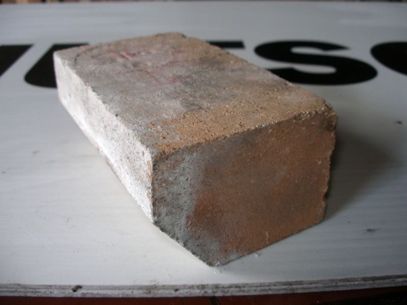 Mis jõud lõhub niimoodi šamoti 1.jpg