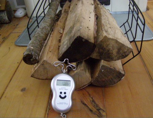 10 kg ahjupuid puukorvis.jpg