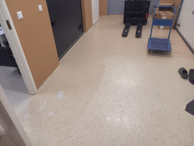 pildil on näha kahte erinevat pruuni tooni